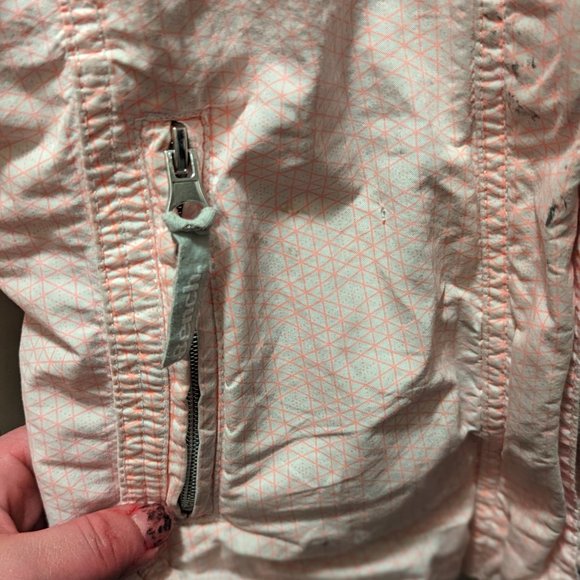 Bench - Picture 6 of 8